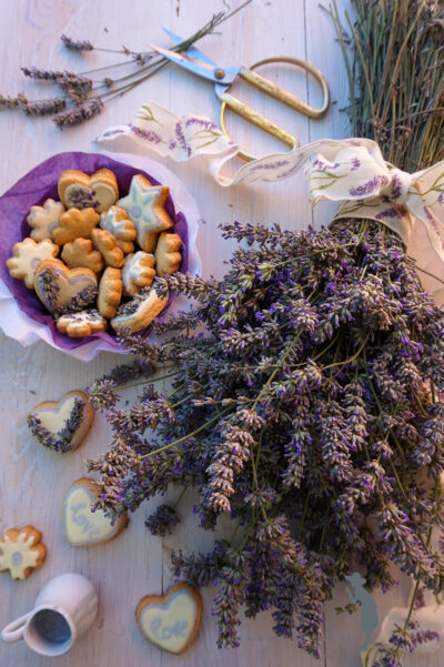 BISCOTTI ALLA LAVANDA