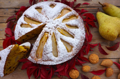 torta pere amaretti e cioccolato