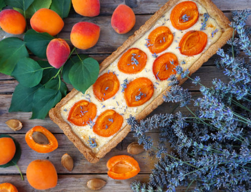 CROSTATA DI ALBICOCCHE E LAVANDA